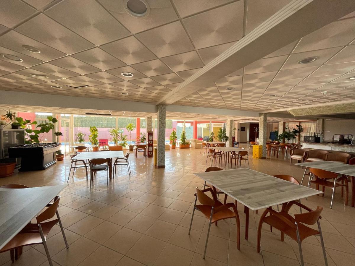 Aparthotel Residencial Vidalbir L'Alfas del Pi Exterior foto